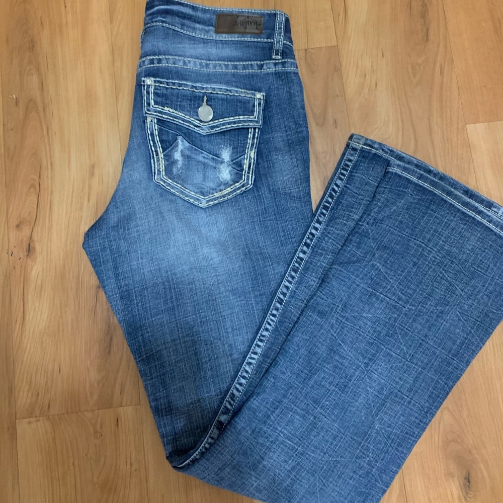Day trip Virgo bootcut 30R